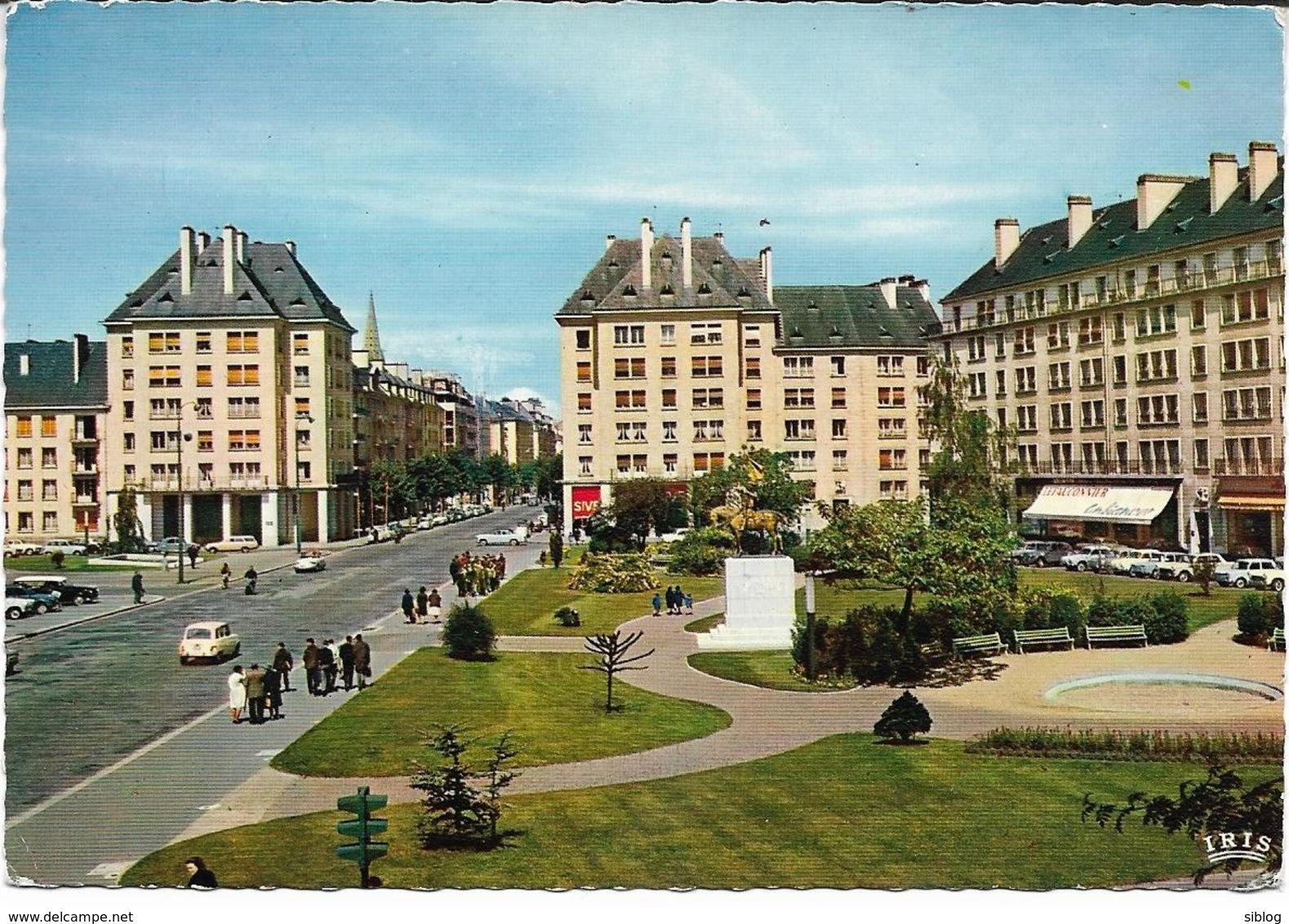 CPM/CPSM - CAEN - Place De La Résistance - Caen