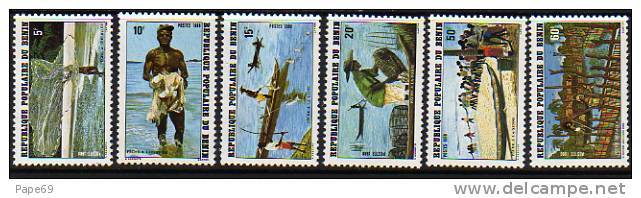 Bénin N° 497/502 X  Pêches Au Bénin Les 6 Valeurs  Trace De Charnière Sinon TB - Bénin – Dahomey (1960-...)