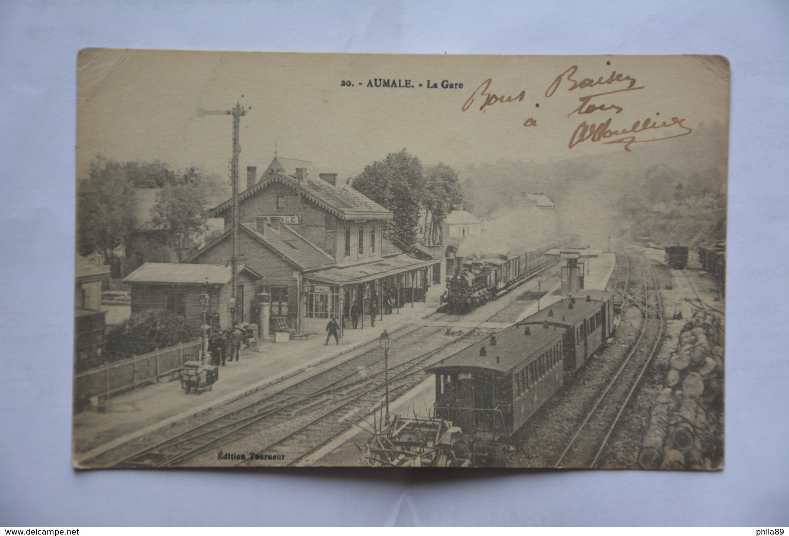 AUMALE-la Gare-train En Gare - Aumale