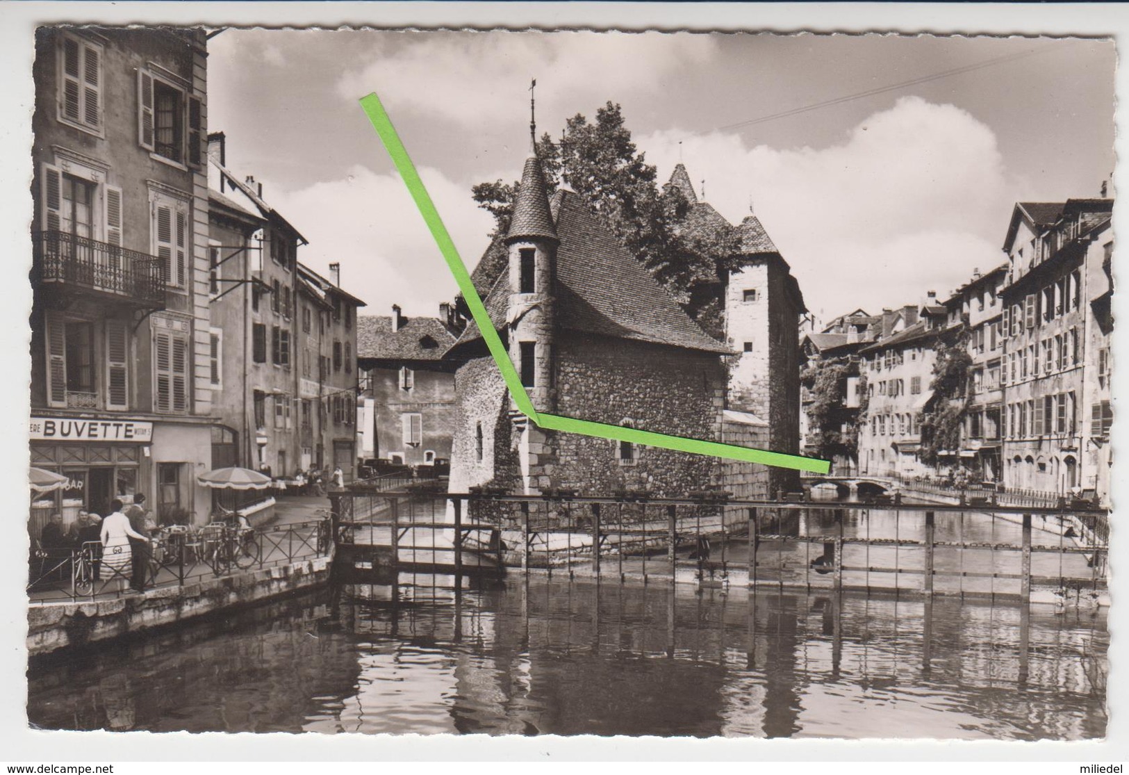 VO  286 /   ANNECY   /    LE  PALAIS DE L 'ILE  Et Le Canal Du THIOU - Annecy