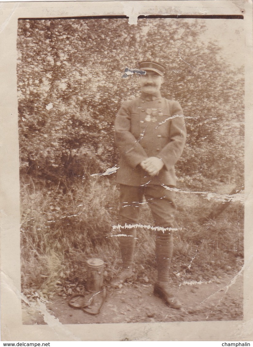 Photographie Sur Papier - Officier Avec Médailles - Régiment Non Identifié - Guerre 1914-1918 Soldat - Guerre, Militaire