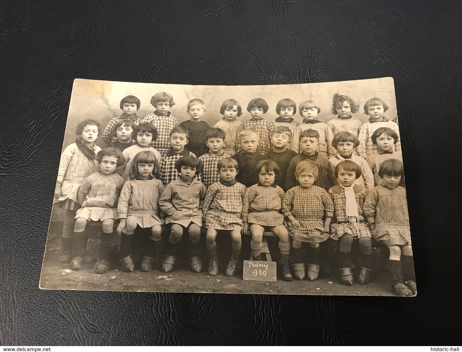 CARTE PHOTO Classe De Primaire Ecole THOISSET 1930 - Non Classés