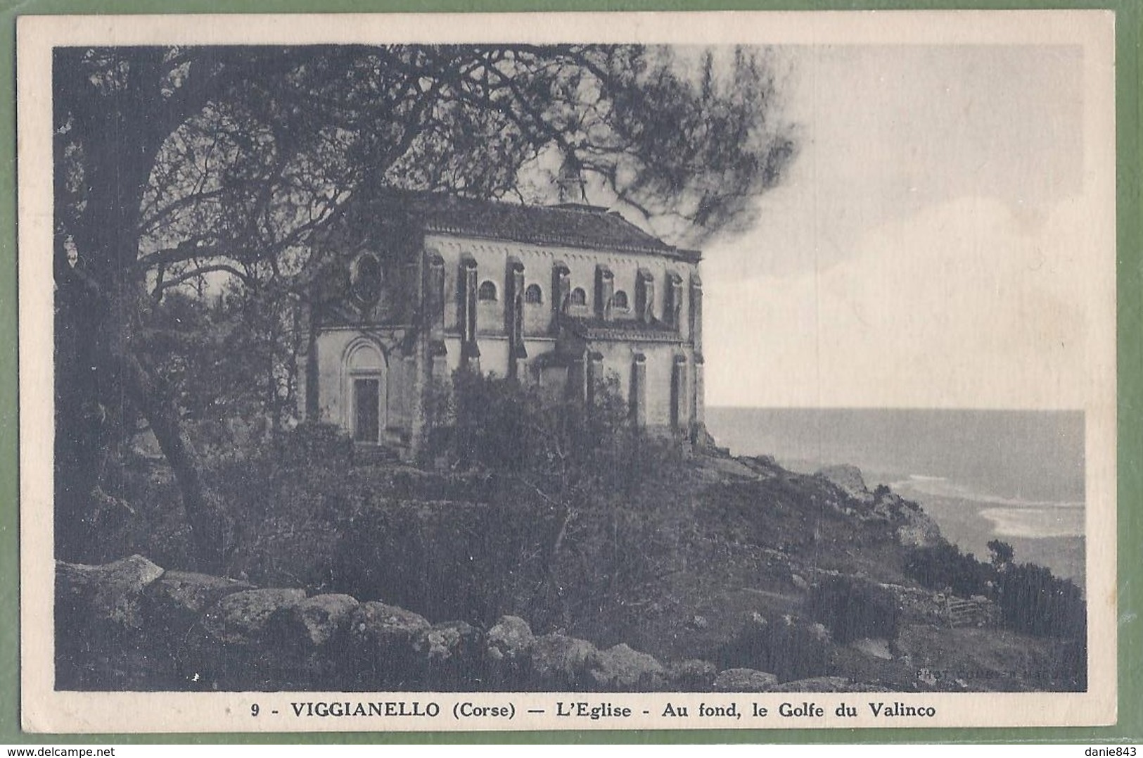 CPA - CORSE - VIGGIANELLO - L'ÉGLISE - AU FOND LE GOLFE DU VALINCO - CIM / 9 - Autres & Non Classés