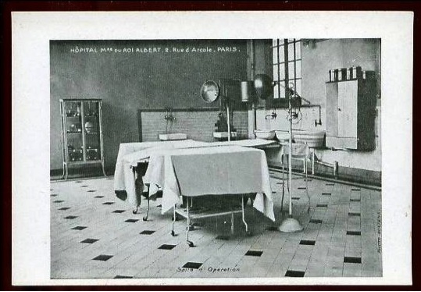 Hôpital Militaire Du ROI ALBERT - 2 Rue D' Arcole, Paris - Salle D' Opération - (Beau Plan) - Santé, Hôpitaux