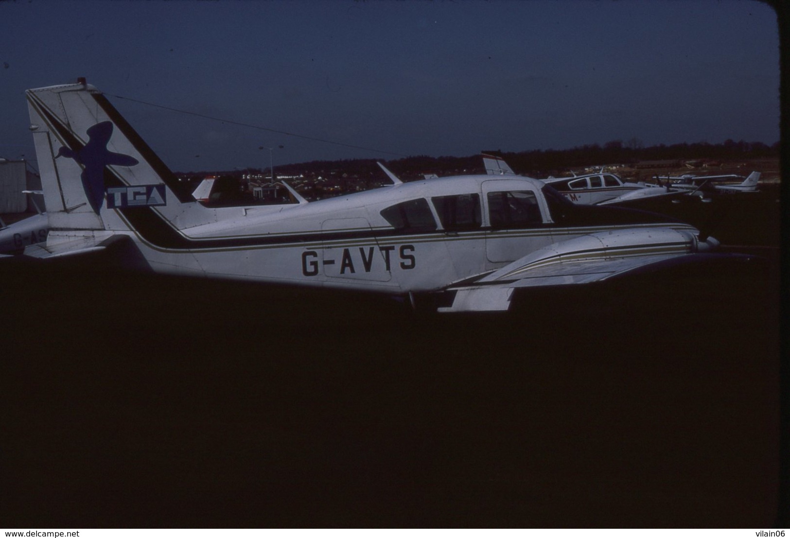 SLIDE / AVION / AIRCRAFT   ORIGINAL   PIPER AZTEC  G-AVTS - Diapositives