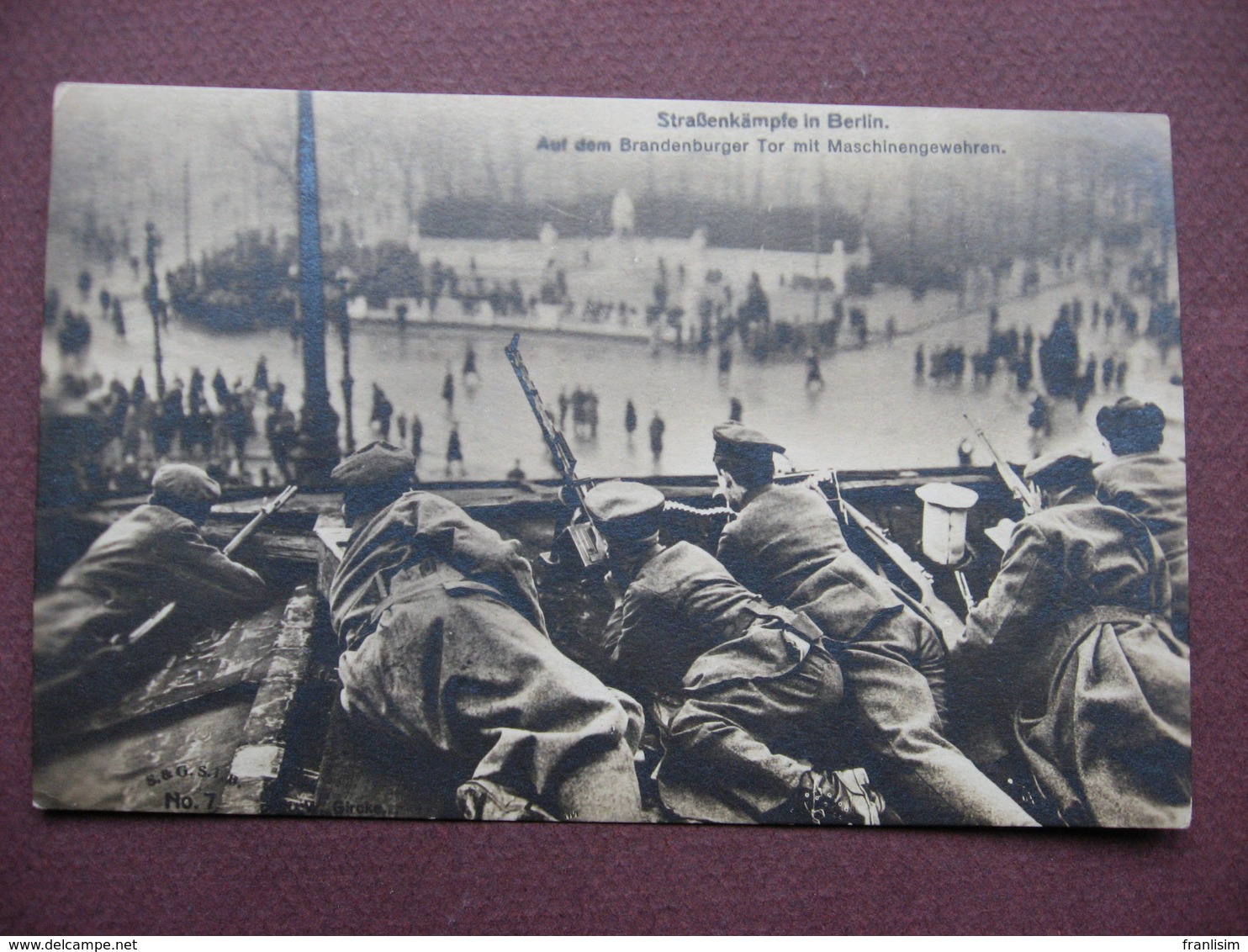 CPA PHOTO 1929 STRASSENKAMPFE IN BERLIN Auf Dem Brandenburger Tor Mit Maschinengewehren SELTEN COMBAT COMMUNISTES NAZIS - Sonstige & Ohne Zuordnung