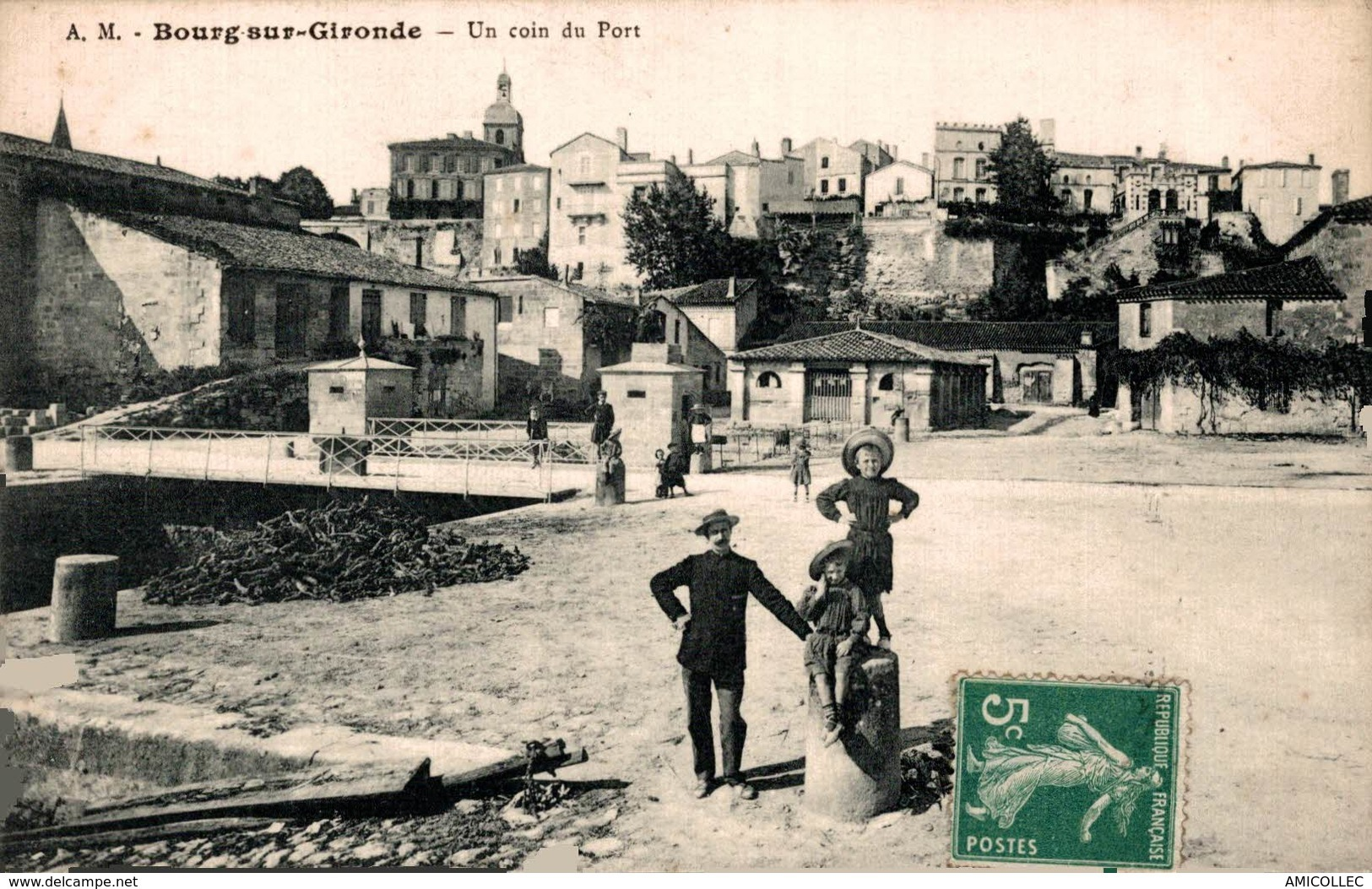 3405 -2018   BOURG-SUR-GIRONDE  Un Coin Du Port - Autres & Non Classés