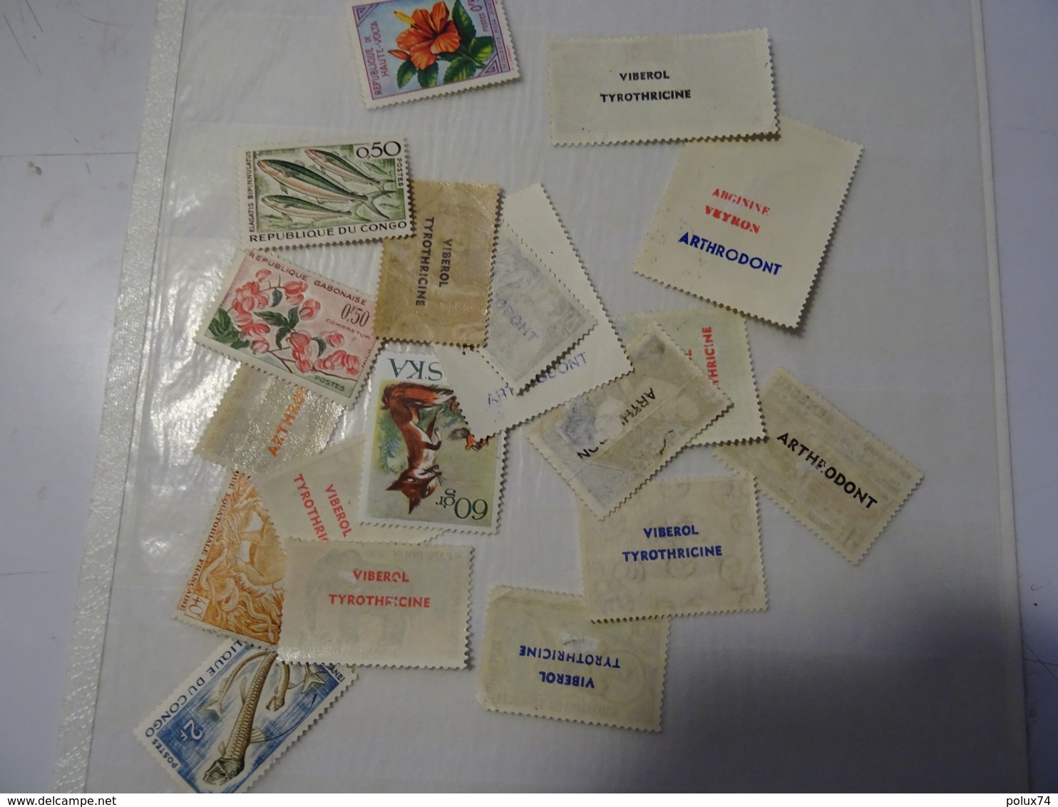 TIMBRES MONDE Avec Publicité VIBEROL  TYROTHRICINE Ou Autre - Colecciones (en álbumes)