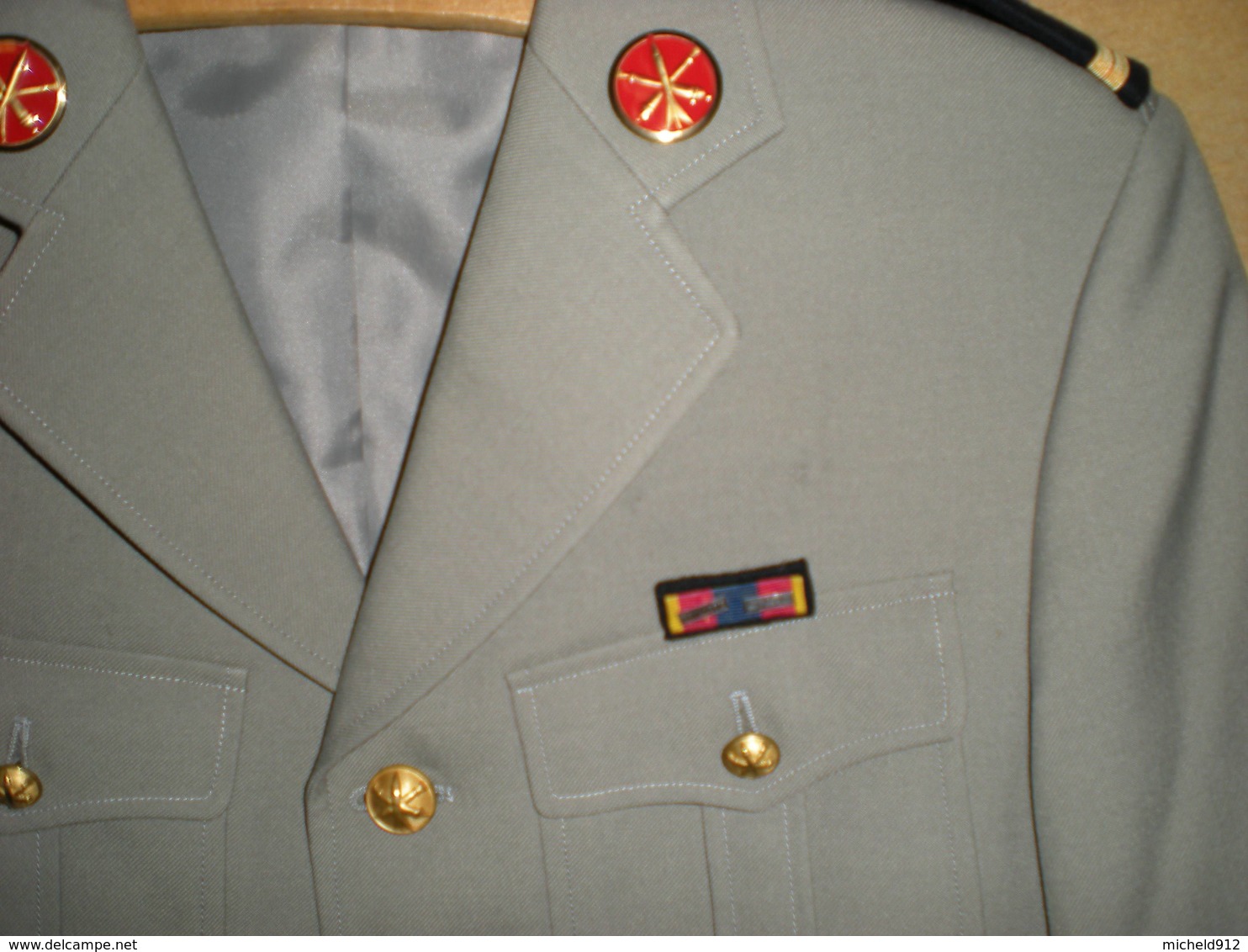 TENUE TDF ADJUDANT CHEF DE L ARTILLERIE - Uniformes