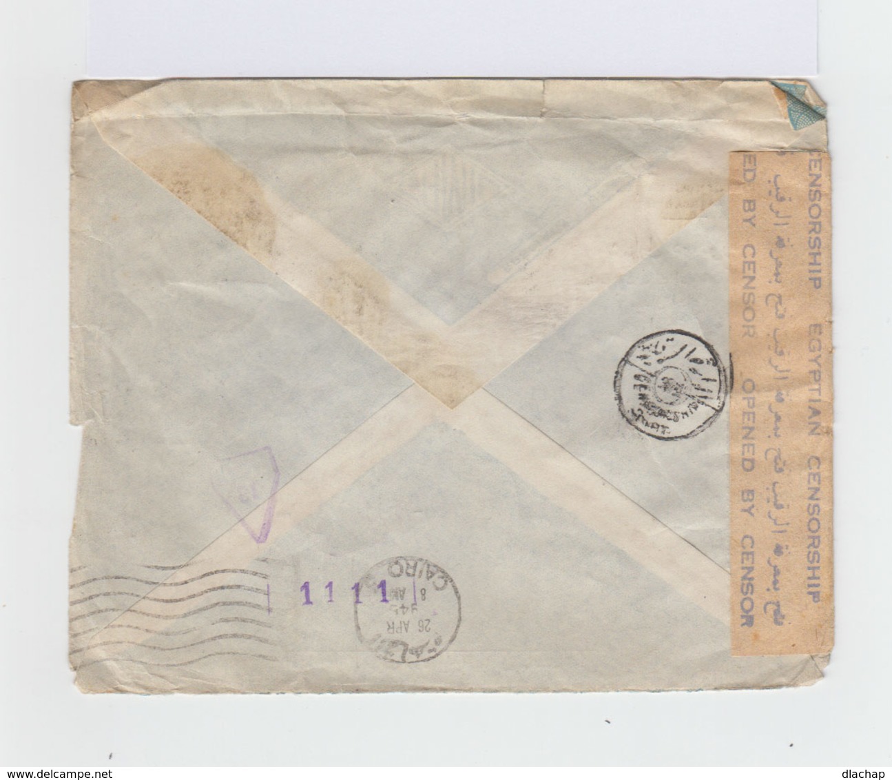 Sur Enveloppe Par Avion Deux Timbres Dont Un Par Avion CAD Alexandria Avril 1945. Overt Censure Et Cachet. (976) - Lettres & Documents