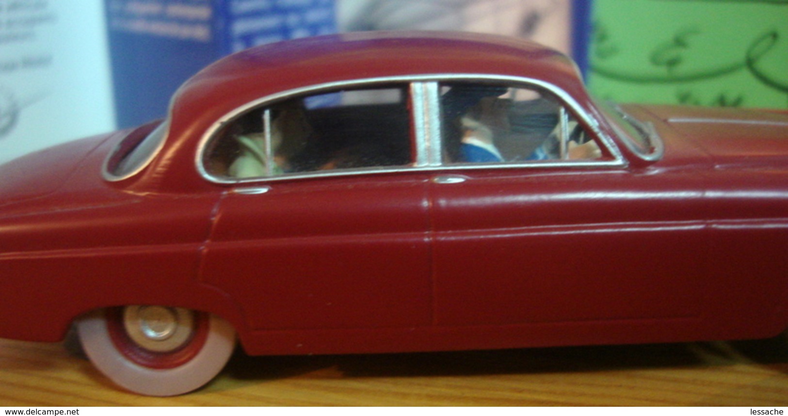 VOITURE LA JAGUAR DU DOCTEUR MULLER, JAGUAR MKX de 1960, 1/43, Tintin et l'Ile Noire