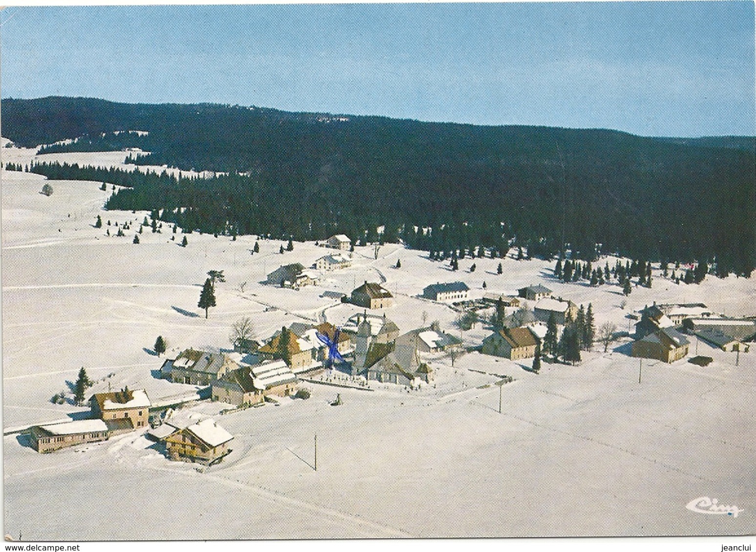 CPM . CHAPELLE-des-BOIS . VUE AERIENNE ( Sous La Neige ) ECRITE AU VERSO - Autres & Non Classés