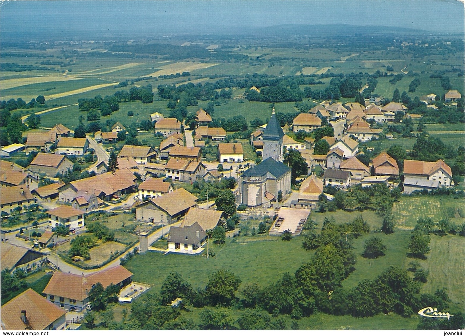 CPM . VERNIERFONTAINE . VUE AERIENNE  .  ECRITE AU VERSO LE 08-08-1982 - Autres & Non Classés