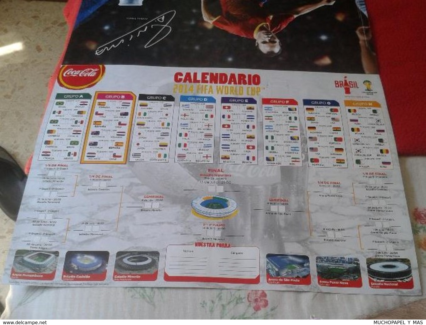 SPAIN. ESPAÑA CALENDARIO CALENDAR ANDRÉS INIESTA VISSEL KOBE FÚTBOL CLUB BARCELONA GRAN FORMATO TIPO PARED MUNDIAL 2014 - Tamaño Grande : 2001-...