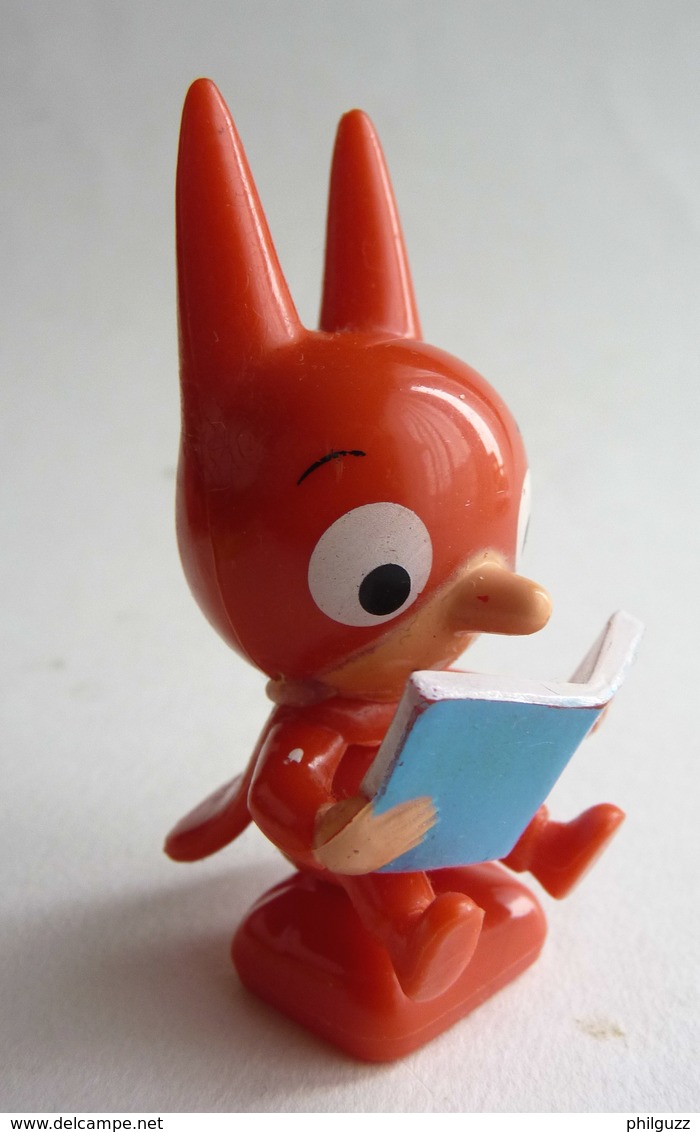 FIGURINE SAMSAM BAYARD QUI LIT UN LIVRE 2009 - Little Figures - Plastic