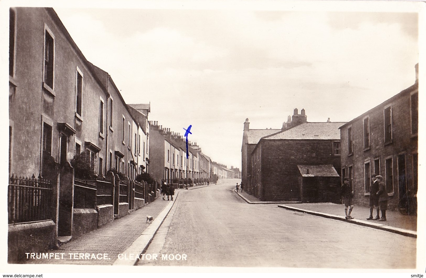 CUMBRIA CLEATOR MOOR PHOTO POSTCARD RPPC TRUMPET TERRACE - CUMBERLAND - Otros & Sin Clasificación