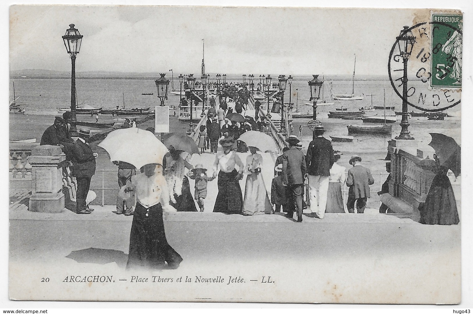 ARCACHON EN 1908 - N° 20 - PLACE THIERS ET LA NOUVELLE JETEE AVEC PERSONNAGES CPA VOYAGEE - Arcachon