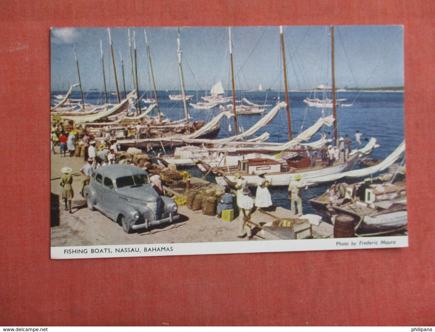 Classic Auto  Fishing Boats   Nassau Bahamas    Ref 3102 - Bahamas