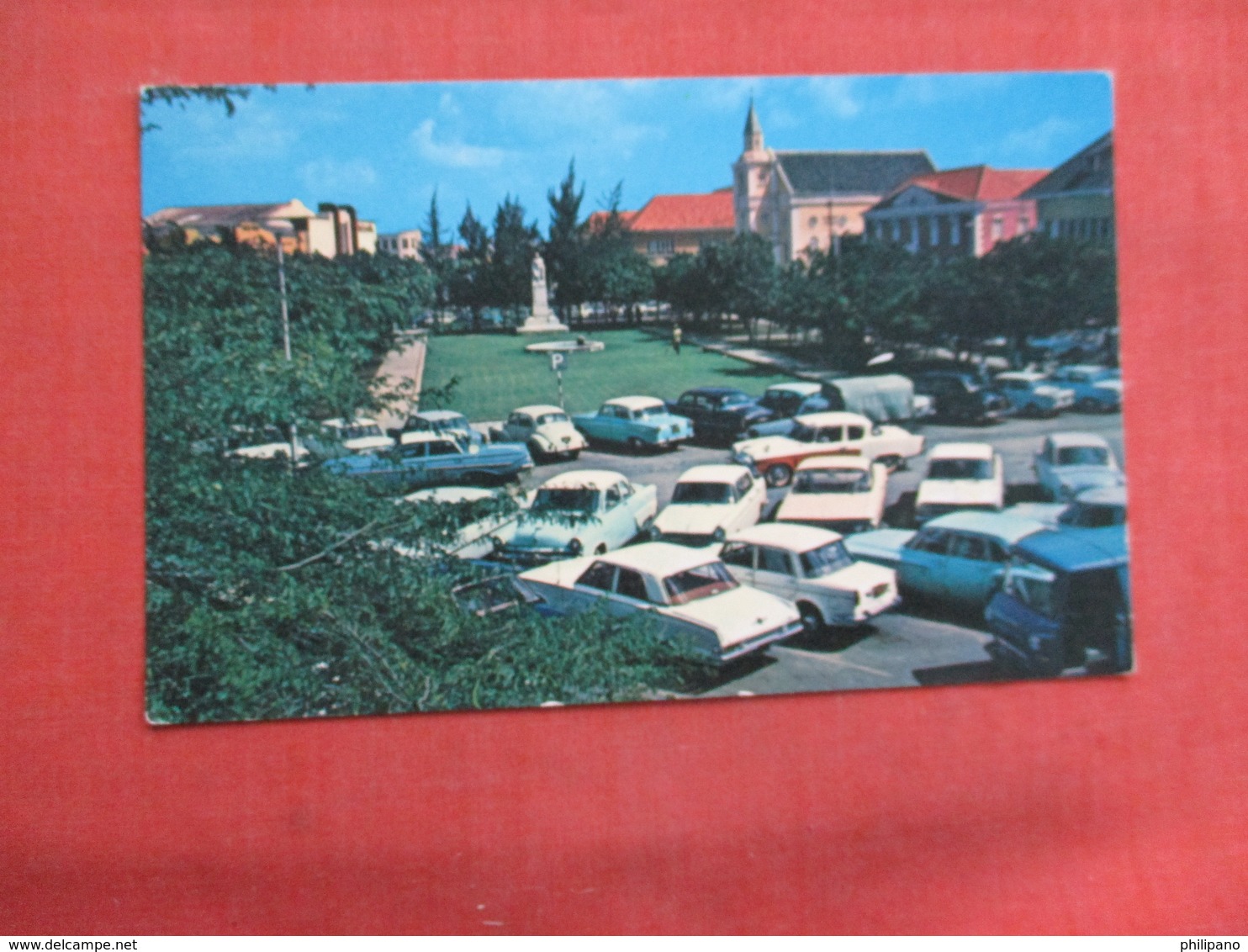 Classic Auto Wilhelmina Square   Netherland Antilles > Curaçao    Ref 3103 - Curaçao