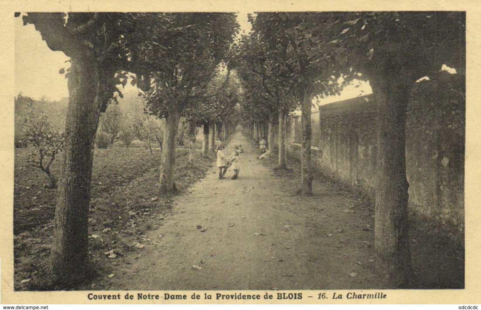 Couvent De Notre Dame De La Providence De BLOIS  La Charmille Enfants RV - Blois