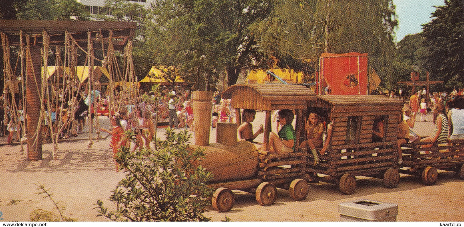 Hamburg - MODELLEISENBAHN Aus Holz - Kinderspielplatz - Verwaltungsgebäude Hamburg-Messe 'Planten Un Blumen' - Treinen