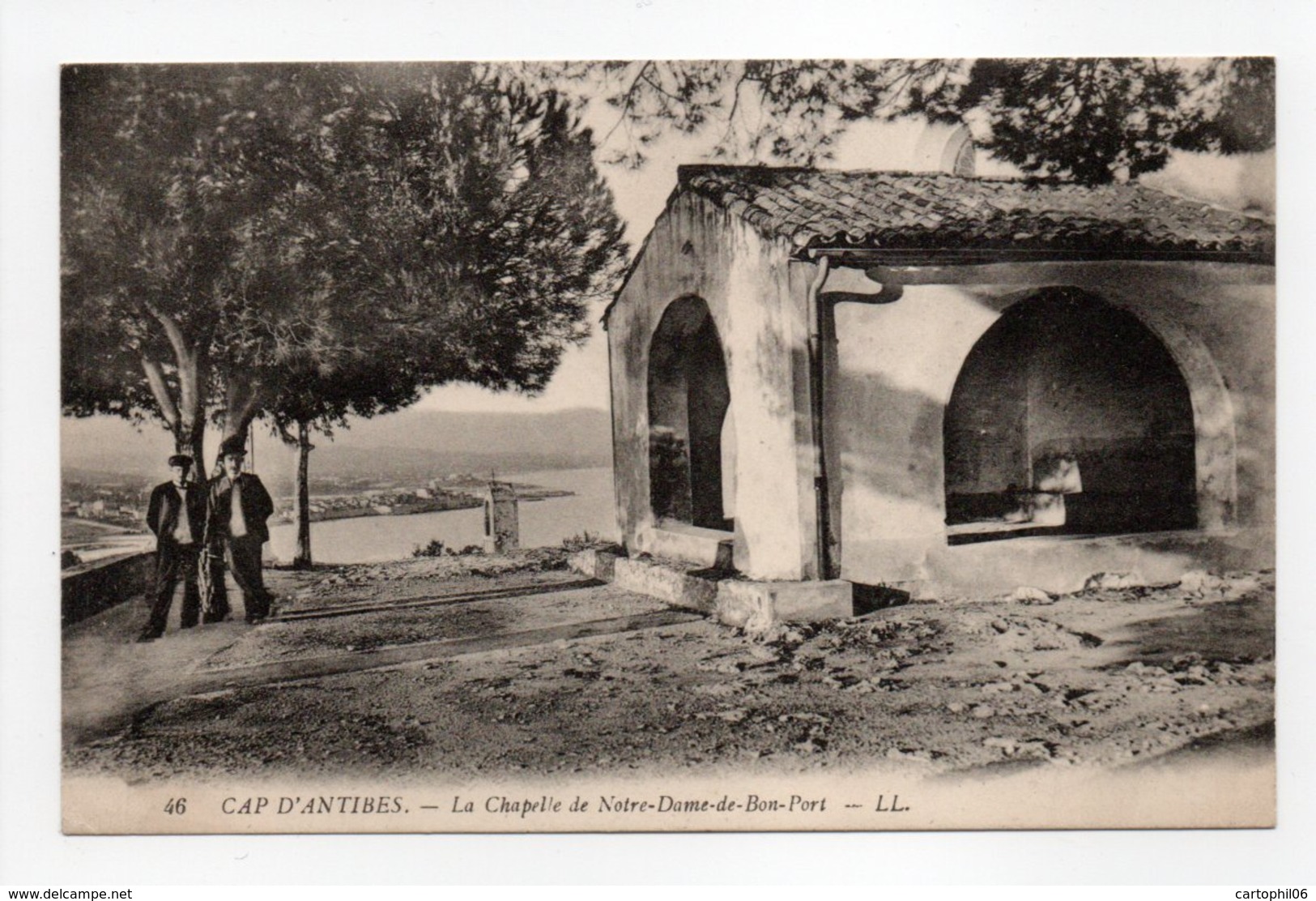 - CPA CAP D'ANTIBES (06) - La Chapelle De Notre-Dame-de-Bon-Port - Editions Lévy N° 46 - - Cap D'Antibes - La Garoupe