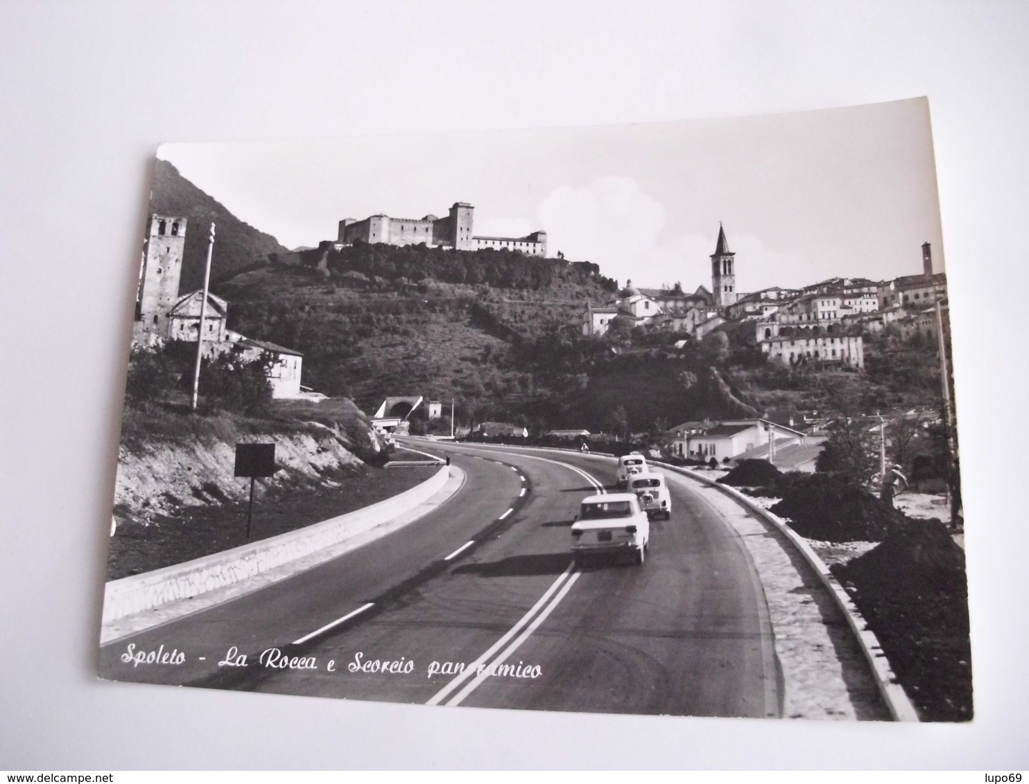 Perugia - Spoleto La Rocca E Scorcio Panoramico + Auto - Perugia