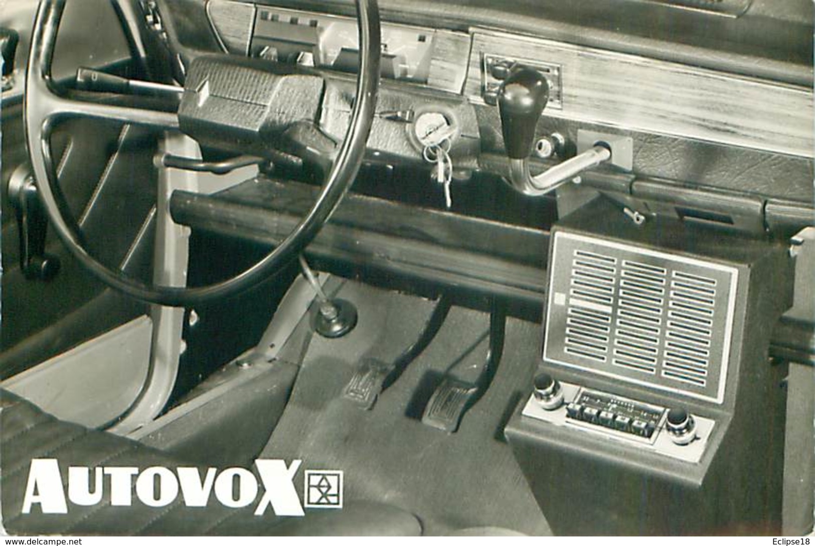 Automobile -  Autovox Autoradio Sur Renault 6     W 255 - Andere & Zonder Classificatie