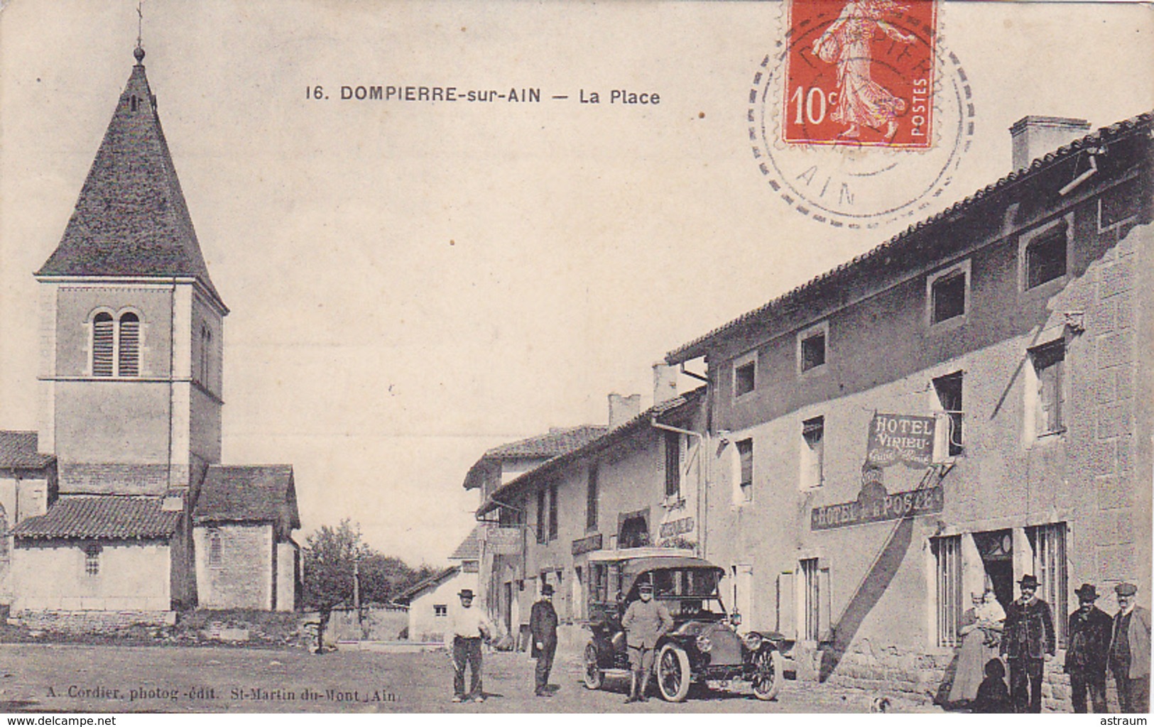 Cpa -01-dompierre-Pas Sur Delc.-animée-la Place-automobile / Tacot--hotel Des Postes-edi Cordier N°16 - Non Classés