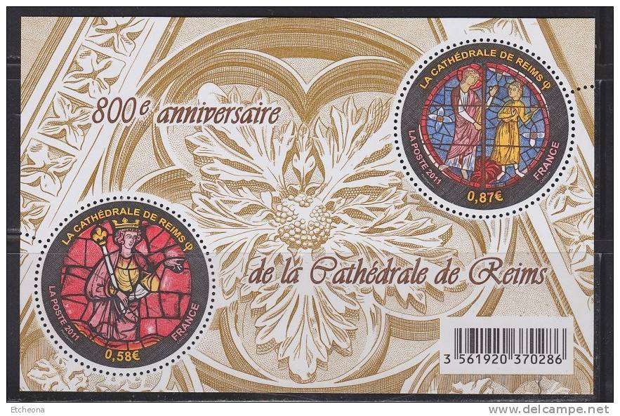 = 800ème Anniversaire De La Cathédrale De Reims, 2 Timbres Ronds, Vitraux, 0.58 Et 0.87, F4549 (4549 4550)  Bloc Neuf - Neufs