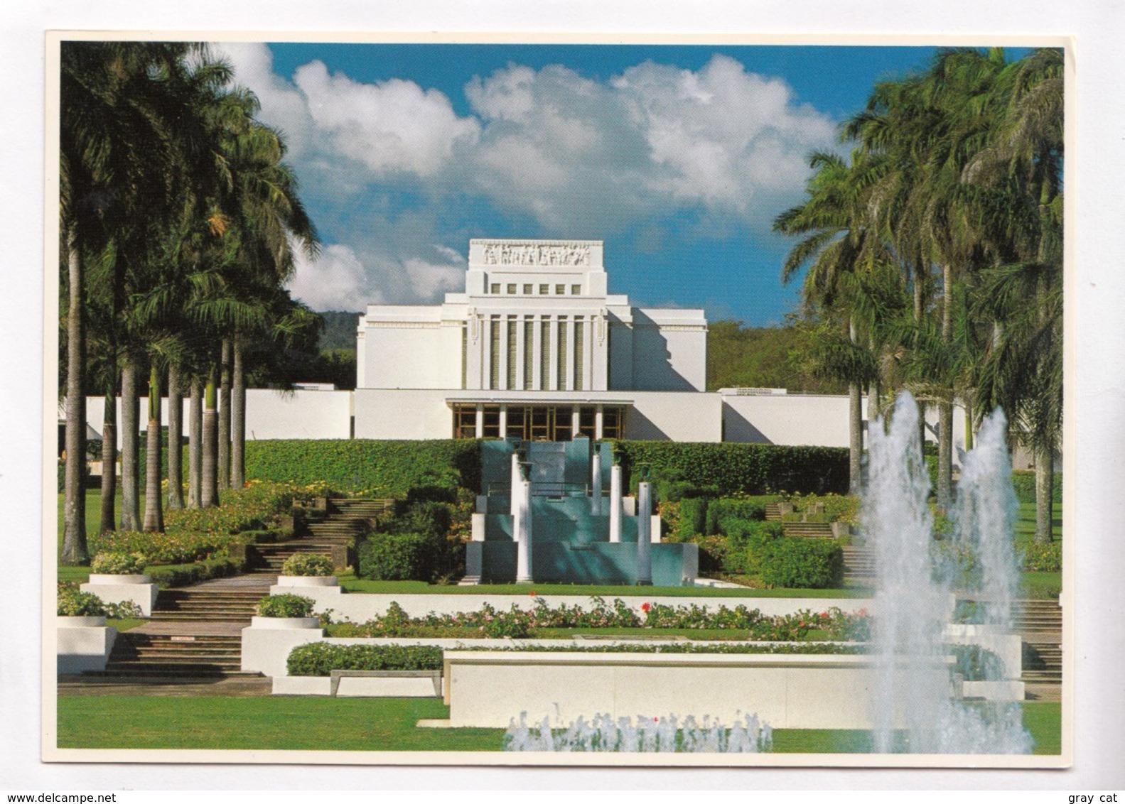 CHURCH OF JESUS CHRIST OF LATTER DAY SAINTS TEMPLE IN HAWAII, Unused Postcard [22467] - Oahu