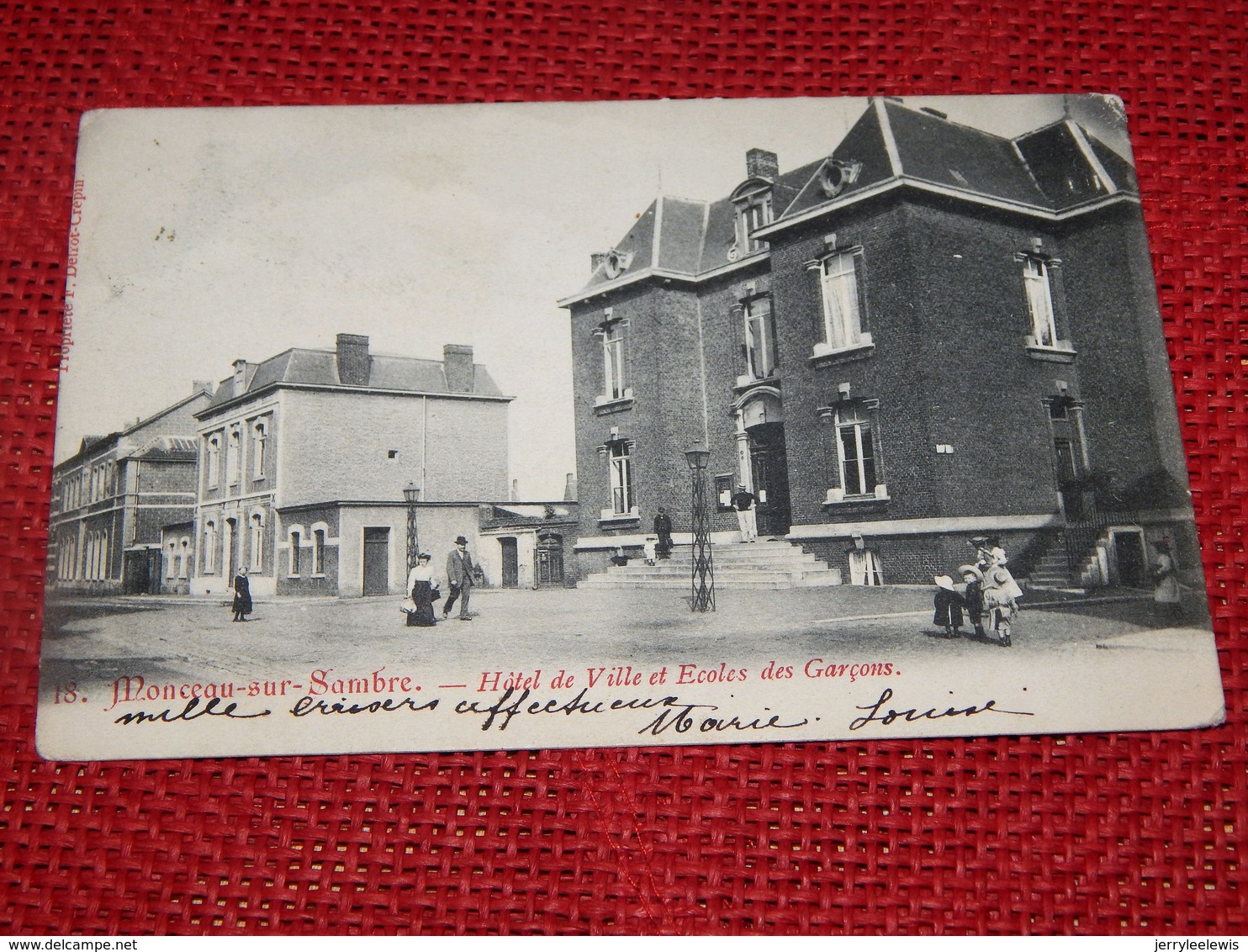 MONCEAU-sur-SAMBRE  -  Hôtel De Ville Et Ecoles Des Garçons - Charleroi