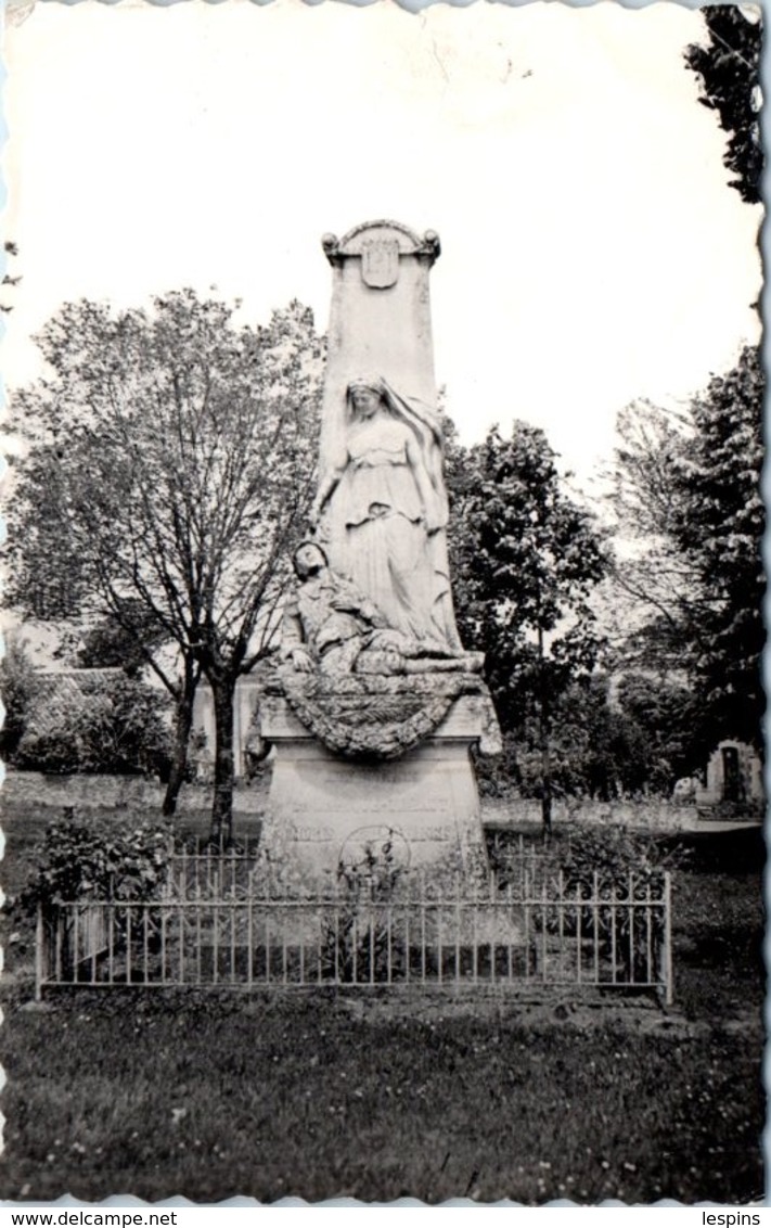 47 - LAROQUE - TIMBAUT --  Le Monument Aux Morts - Laroque Timbault
