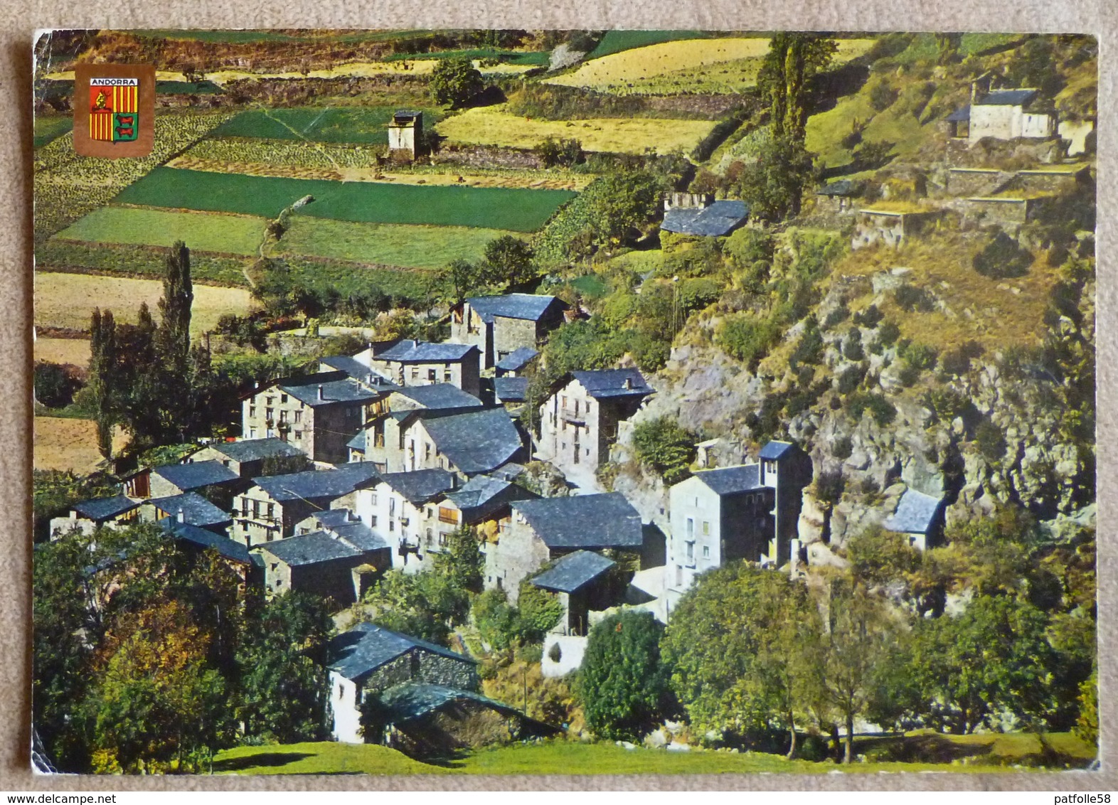 ANDORRE.JOLI LOT DE 40 CARTES.VOIR SVP DETAILS PHOTOS ANNONCE.TIMBRES ANDORRE. - Andorre