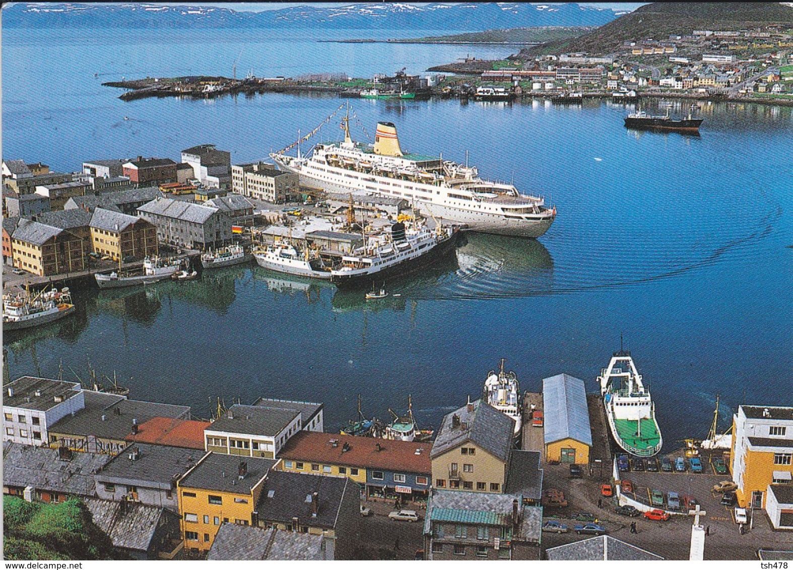 NORWAY---RARE--hammerfest. En Del Av Havneomradet--part Of The Harbour-area--( Bâteaux )--voir 2 Scans - Norway