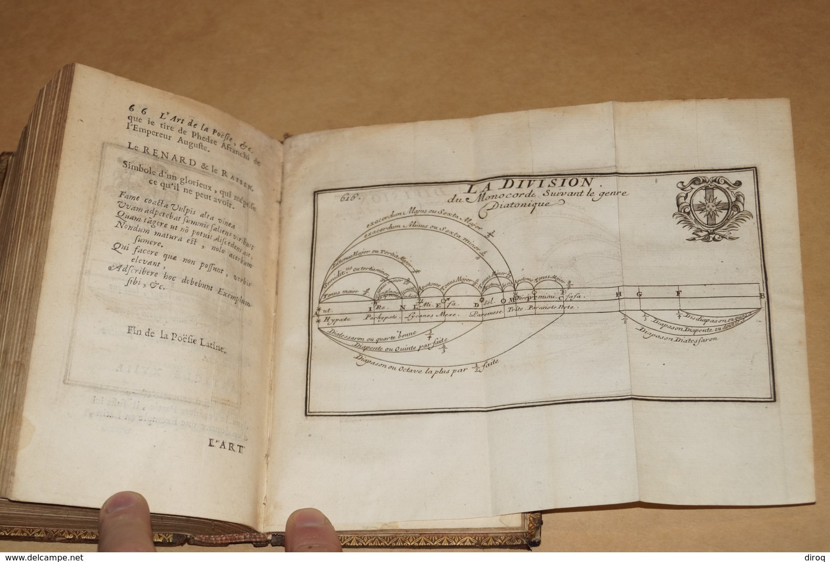 RARE,1694,l'Art de la poésie,idée de la musique,par le sieur De La Croix,complet 662 pages,17 Cm./ 10 Cm.complet