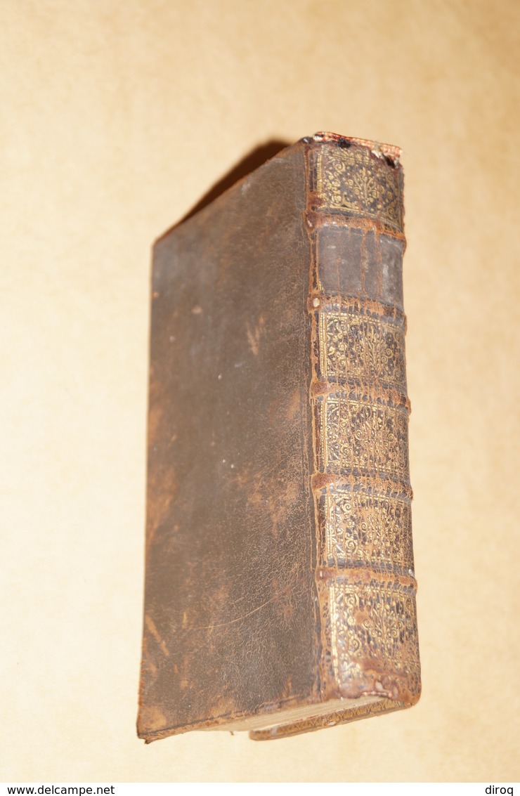 RARE,1694,l'Art de la poésie,idée de la musique,par le sieur De La Croix,complet 662 pages,17 Cm./ 10 Cm.complet