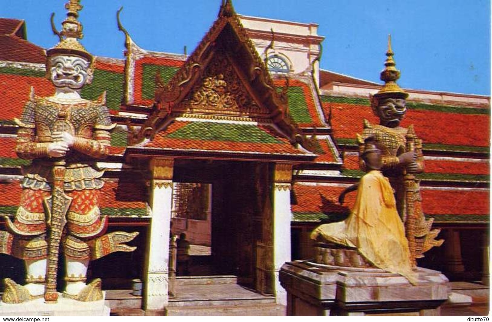 The Great Giant On The Ground Of The Emerald Buddha Temple Bangkok - Thailand - Formato Piccolo Non Viaggiata – E 9 - Mondo