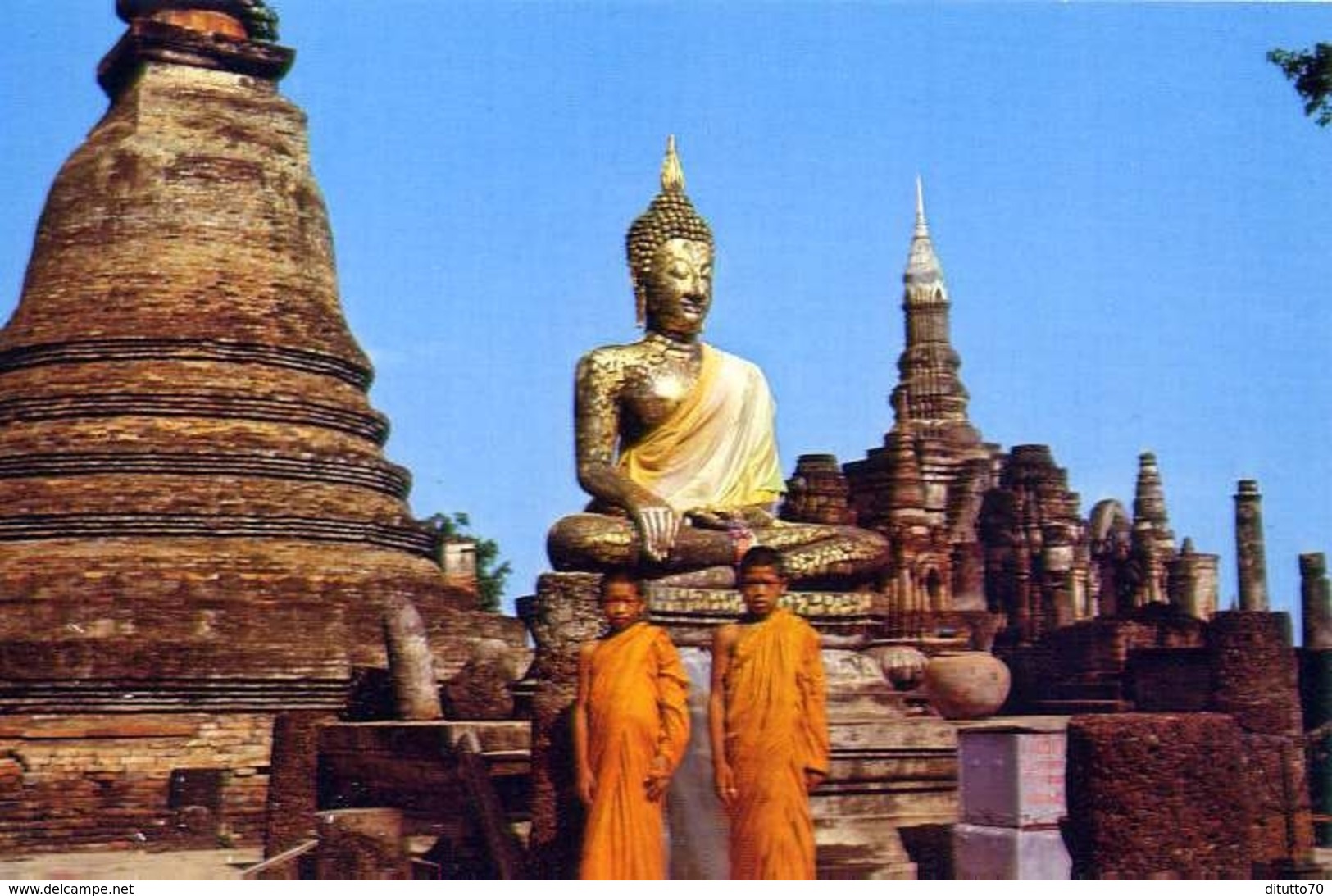 The Image Of Buddha In The Ground Of Wad Mahathak - Sukothai - Thailand - Formato Piccolo Non Viaggiata – E 9 - Mondo