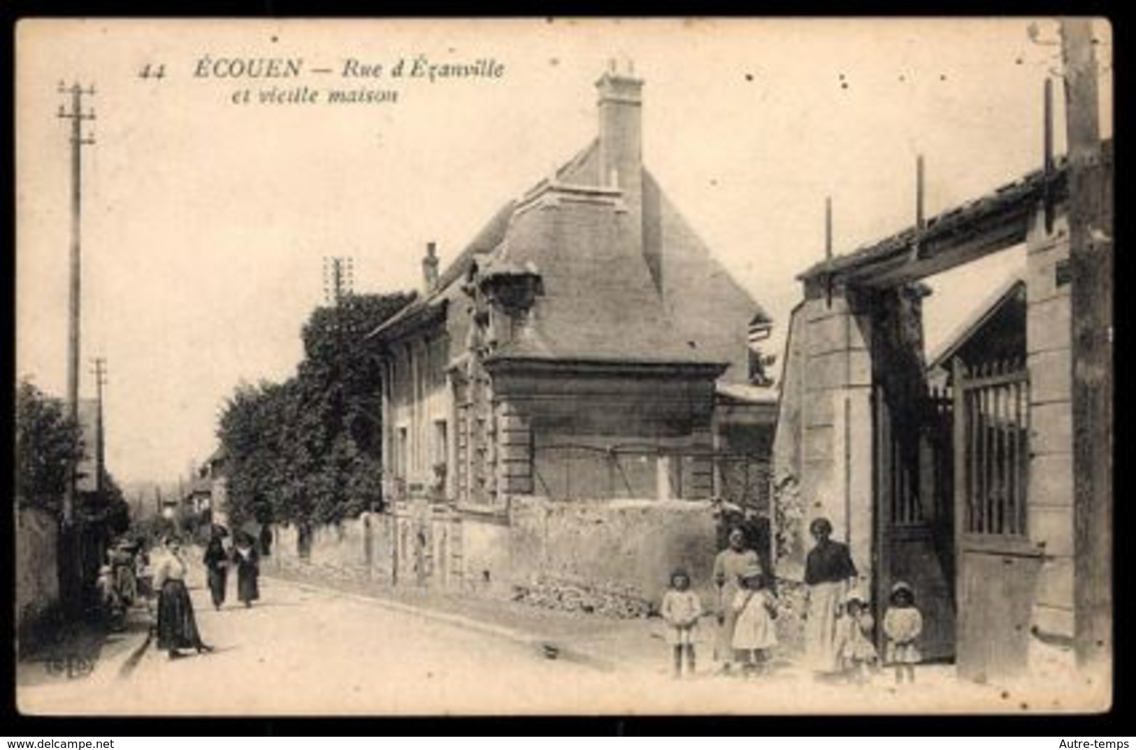 Ecouen (95) - Rue D'Ezanville Et Vieille Maisons (RARE JAMAIS VU) - Ecouen