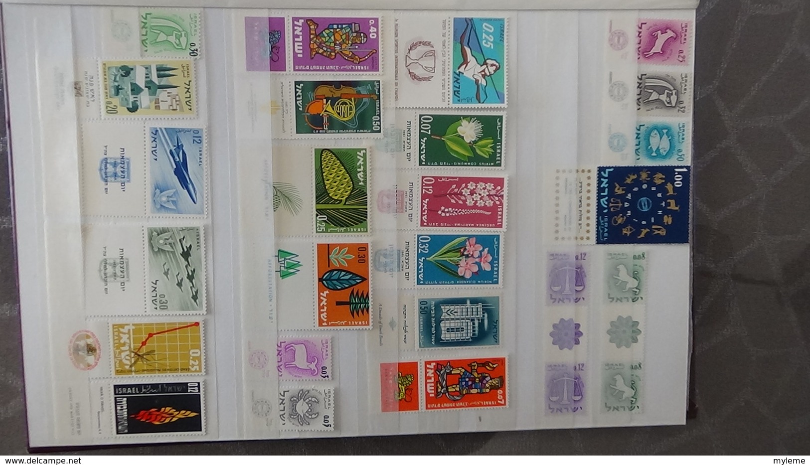 Grosse collection de timbres + blocs + carnets d'Israël tous avec tabs et **. Côte ++ A saisir !!!