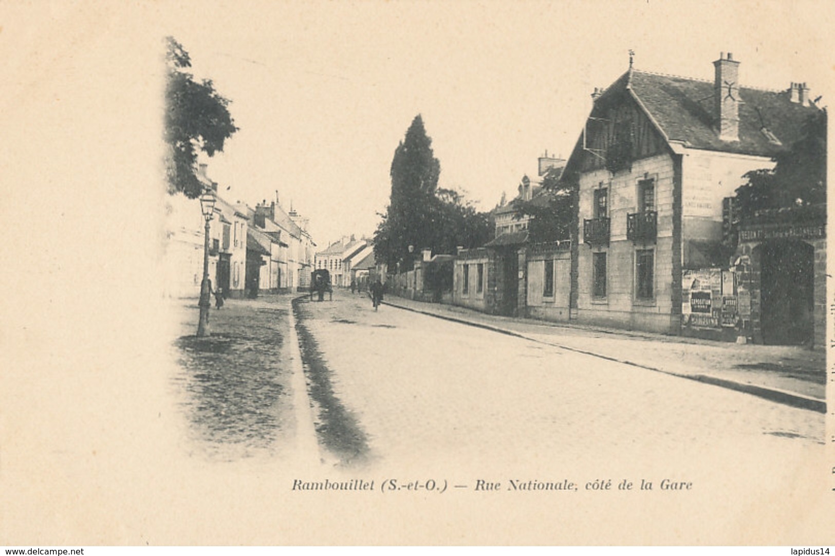 A M  23 / CPA   RAMBOUILLET      (78)   RUE NATIONALE COTE DE LA GARE - Rambouillet