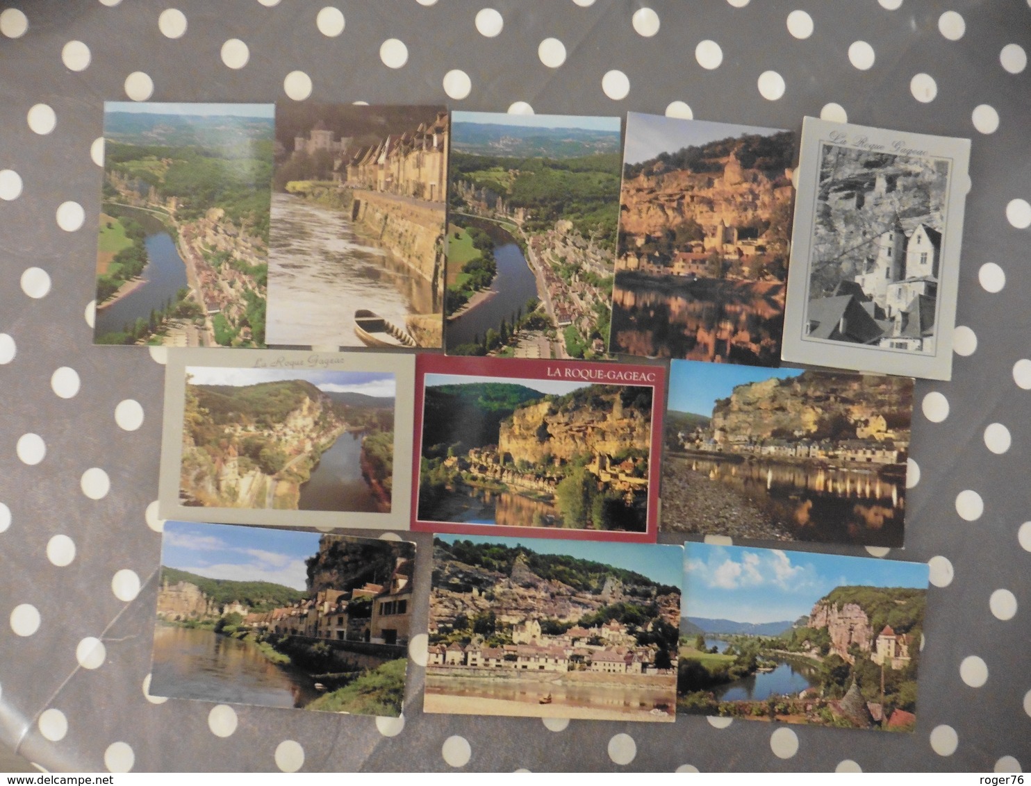 LOT  DE  23    CARTES POSTALES  NEUVES   DE  LA  ROQUE  GAGEAC  (24 ) - 5 - 99 Cartes