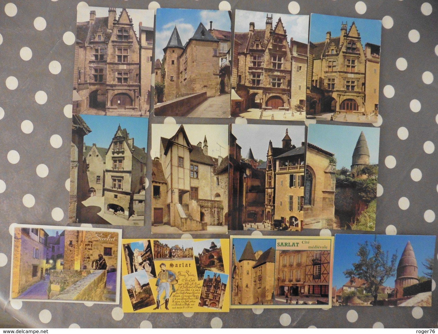 LOT  DE 69  CARTES POSTALES  NEUVES   DE  SARLAT   (24 ) - 5 - 99 Cartes