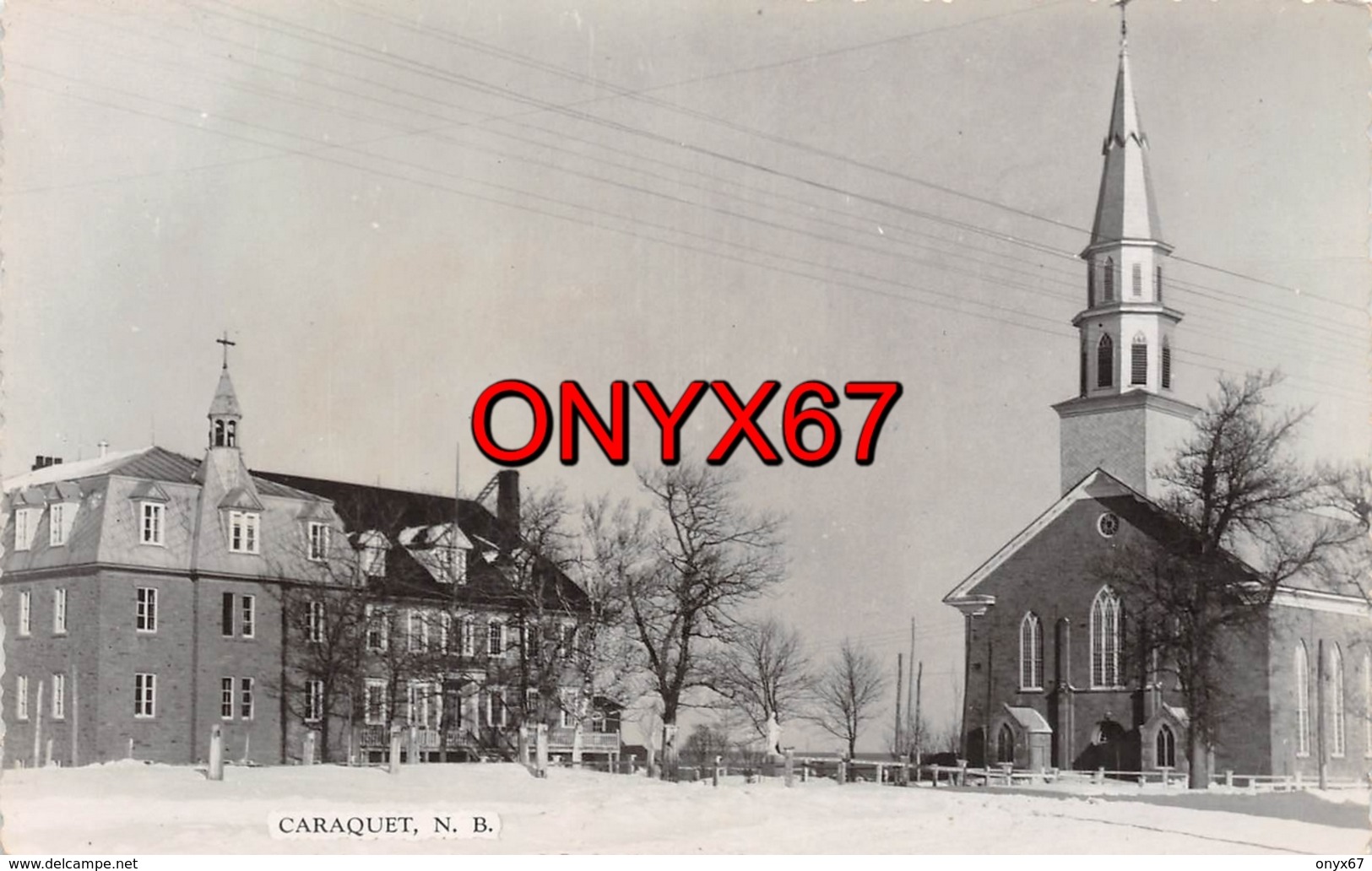 Carte Postale Photo CARAQUET (Canada-Nouveau-Brunswick) Centre Du Bourg Avec Eglise Sous La Neige - Sonstige & Ohne Zuordnung