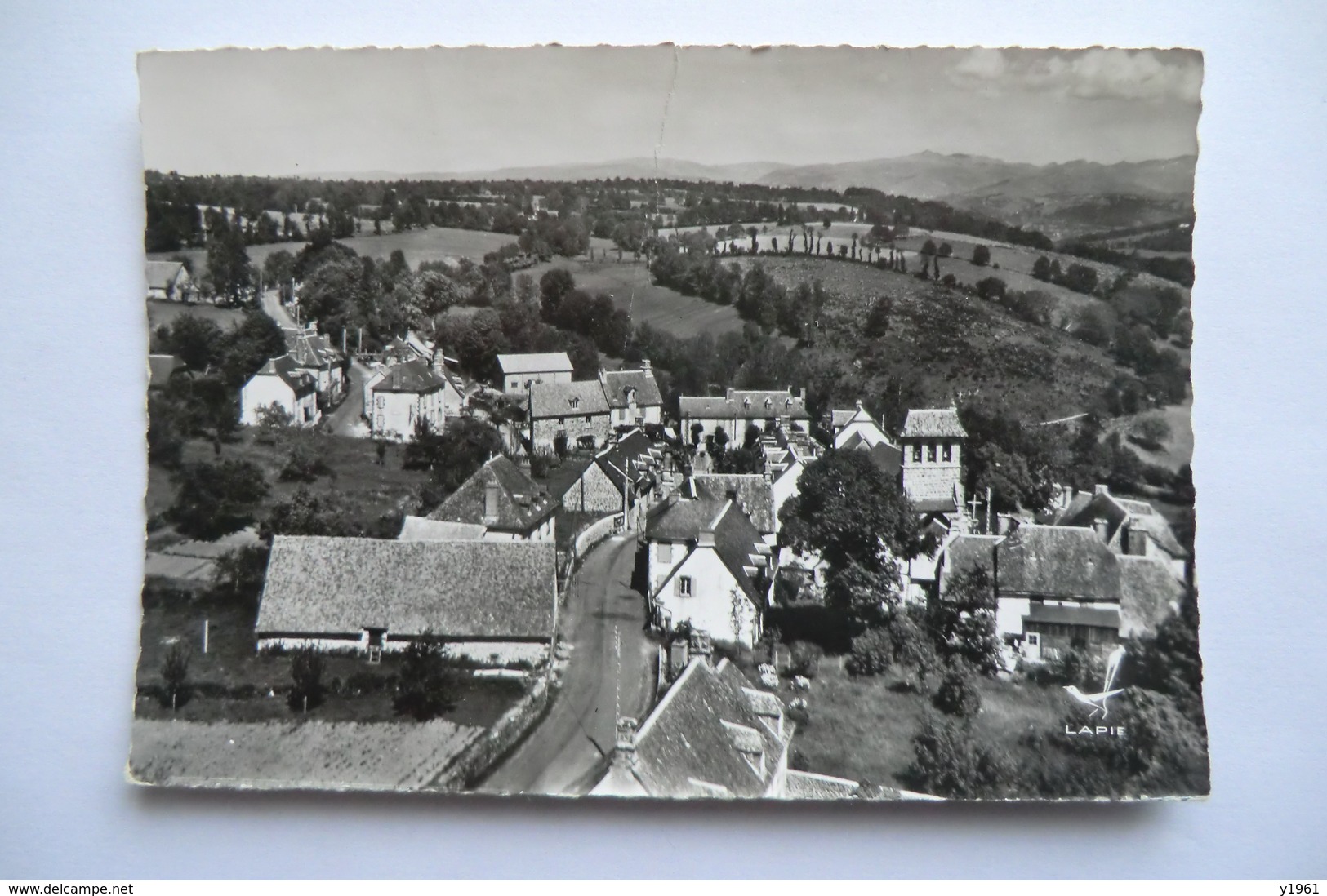 CPA 15 CANTAL LOUPIAC. Vue Générale, En Avion Au Dessus De Loupiac. - Autres & Non Classés