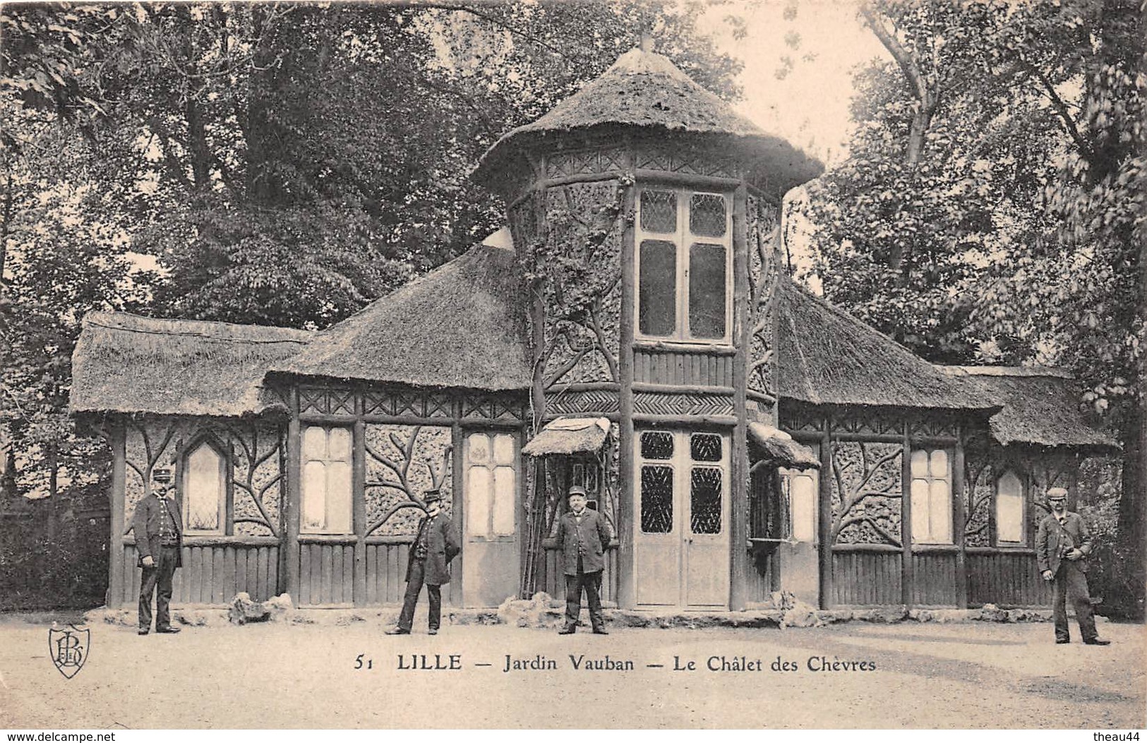 ¤¤   -   LILLE   -   Jardin Vauban    -  Le Chalet Des Chêvres  -   ¤¤ - Lille