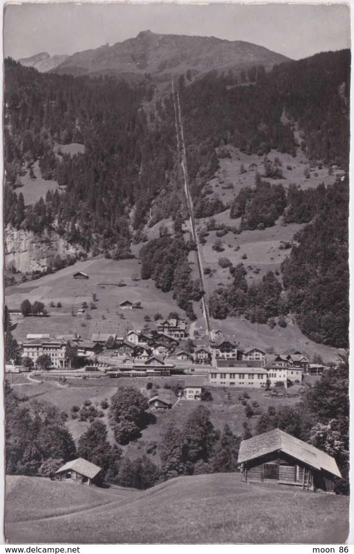 Allemagne - LAUTERBRUNNEN DORFPARTIE MIT MURRENBAHN - Lauterbrunnen