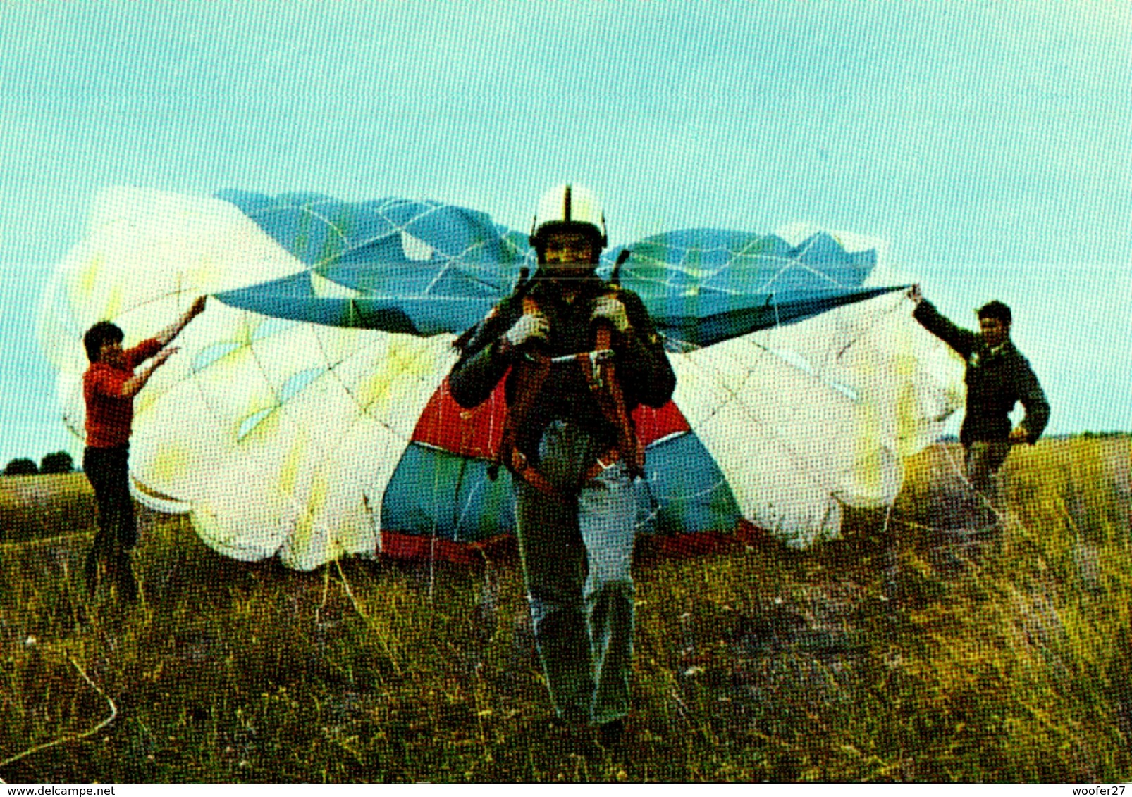 PARACHUTISME , PARA CLUB SPORTIF De L'association Des Français Libres , Parachute Ascensionnel Au Départ - Parachutespringen