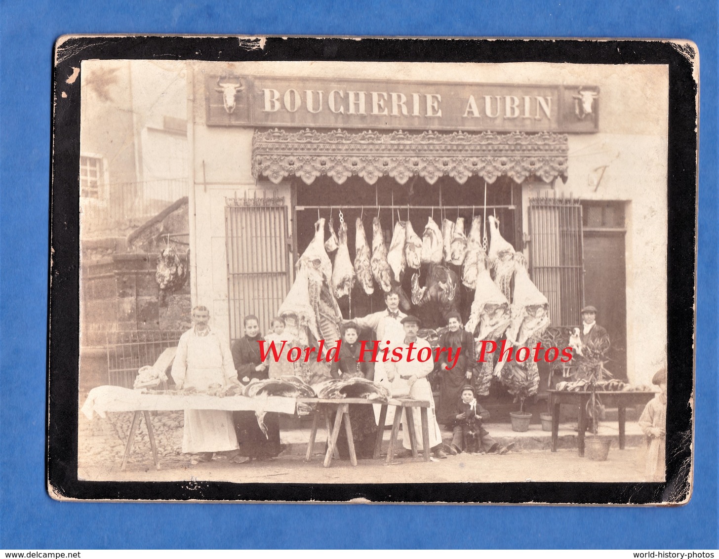 Photo Ancienne - NONTRON ( Dordogne ) - La Boucherie Aubin - SUPERBE - Beau Portrait De La Famille Du Boucher - TOP - Anciennes (Av. 1900)